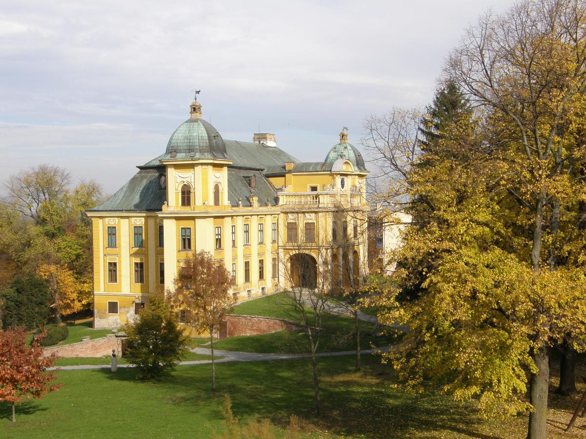 Hotel Park Nasice Extérieur photo